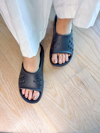 Treddie Recovery Slides - Black